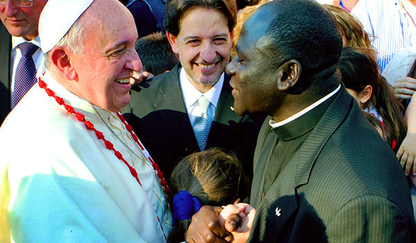 Le Pape François reçoit le père Emmanuel AMADOU